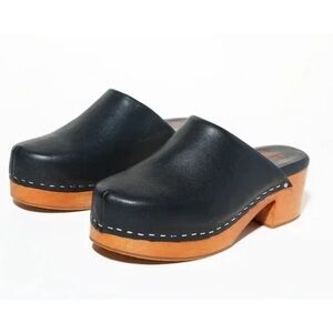 Black Leather Charlotte Stone Martino Platform Clogs